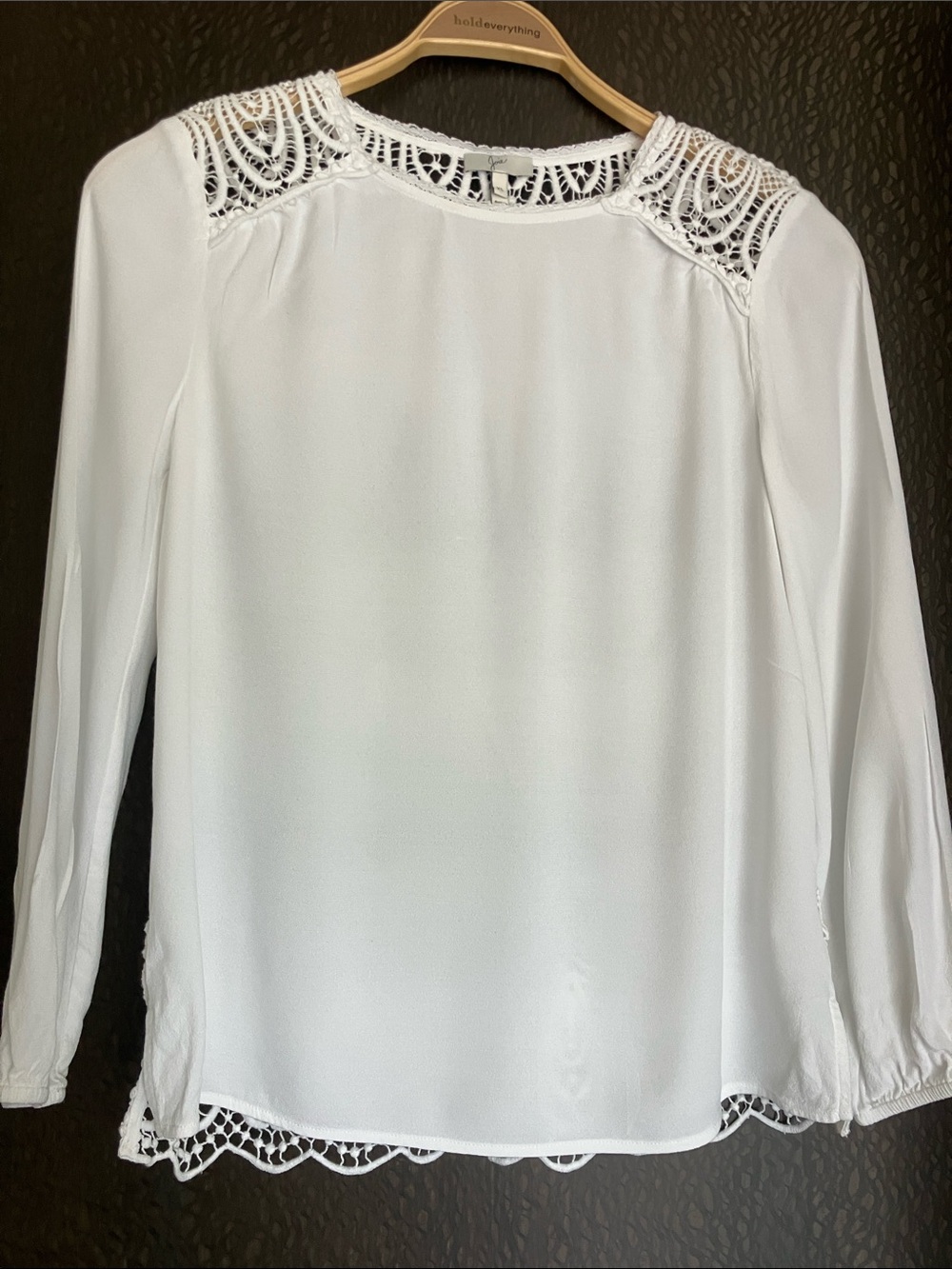 JOIE White Long Sleeve Slim Cut Blouse w/ Full Lace Back Women’s Size XS GUC
